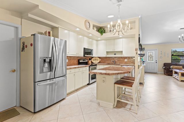 5175 Beechwood Road, Delray Beach, FL 33484