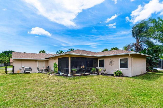 5175 Beechwood Road, Delray Beach, FL 33484