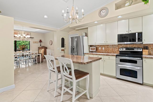 5175 Beechwood Road, Delray Beach, FL 33484