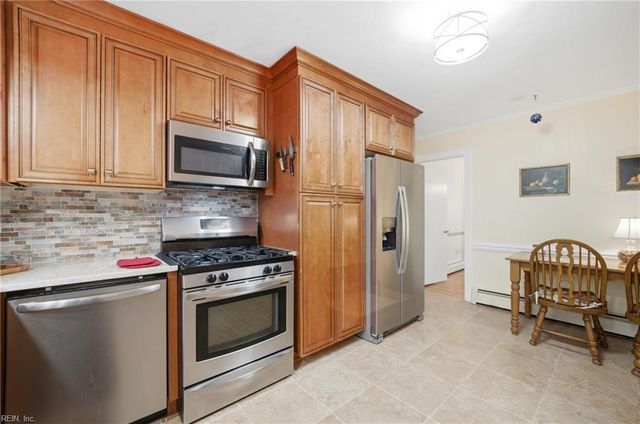 221 Delaney DR, Suffolk, VA 23434