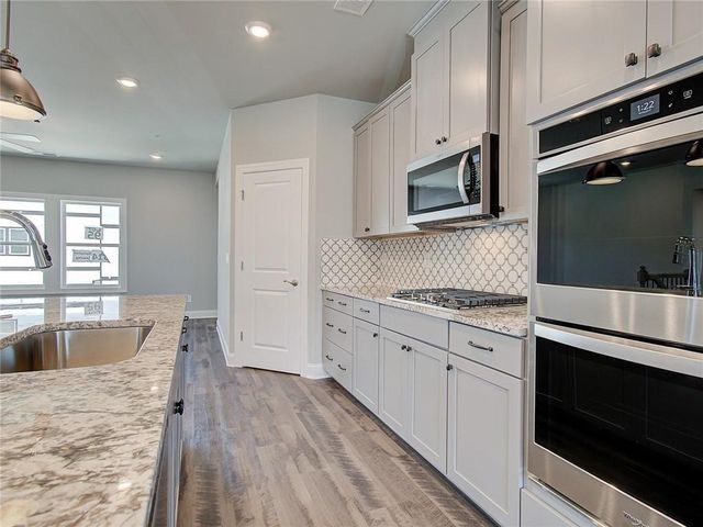 1095 Knoxboro Lane, Woodstock, GA 30188