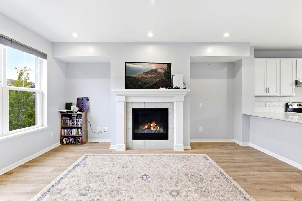 2235 Gateway Curve, North Saint Paul, MN 55109 — photo 5