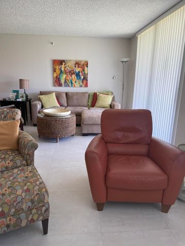 5340 NW 2nd Avenue W 229, Boca Raton, FL 33487