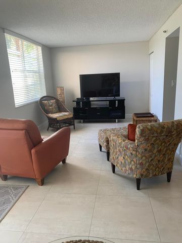 5340 NW 2nd Avenue W 229, Boca Raton, FL 33487
