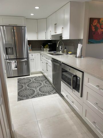 5340 NW 2nd Avenue W 229, Boca Raton, FL 33487
