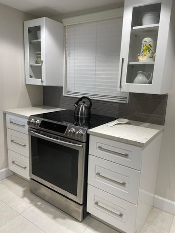 5340 NW 2nd Avenue W 229, Boca Raton, FL 33487