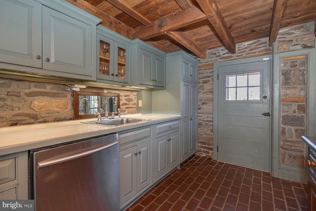 718 TELEGRAPH RD, Perkasie, PA 18944