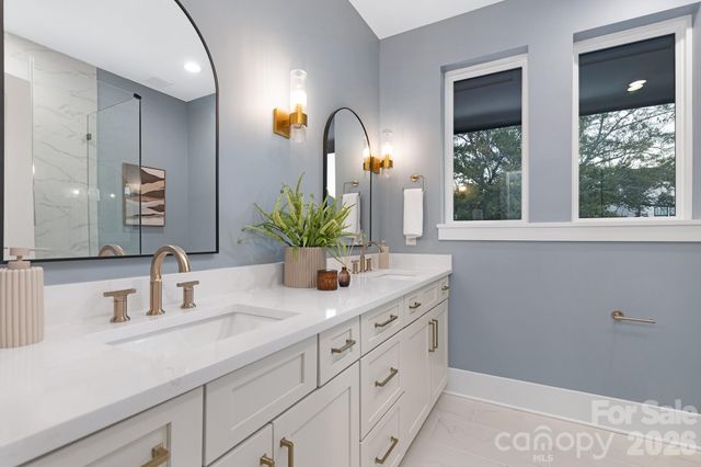 404 Dover Avenue, Charlotte, NC 28209