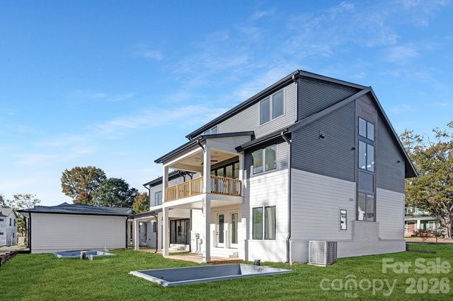 404 Dover Avenue, Charlotte, NC 28209