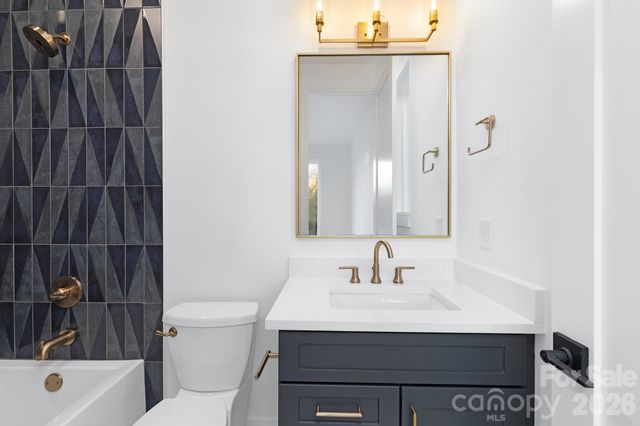 404 Dover Avenue, Charlotte, NC 28209