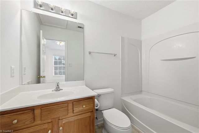 29 Tannenbaum Circle, Greensboro, NC 27410
