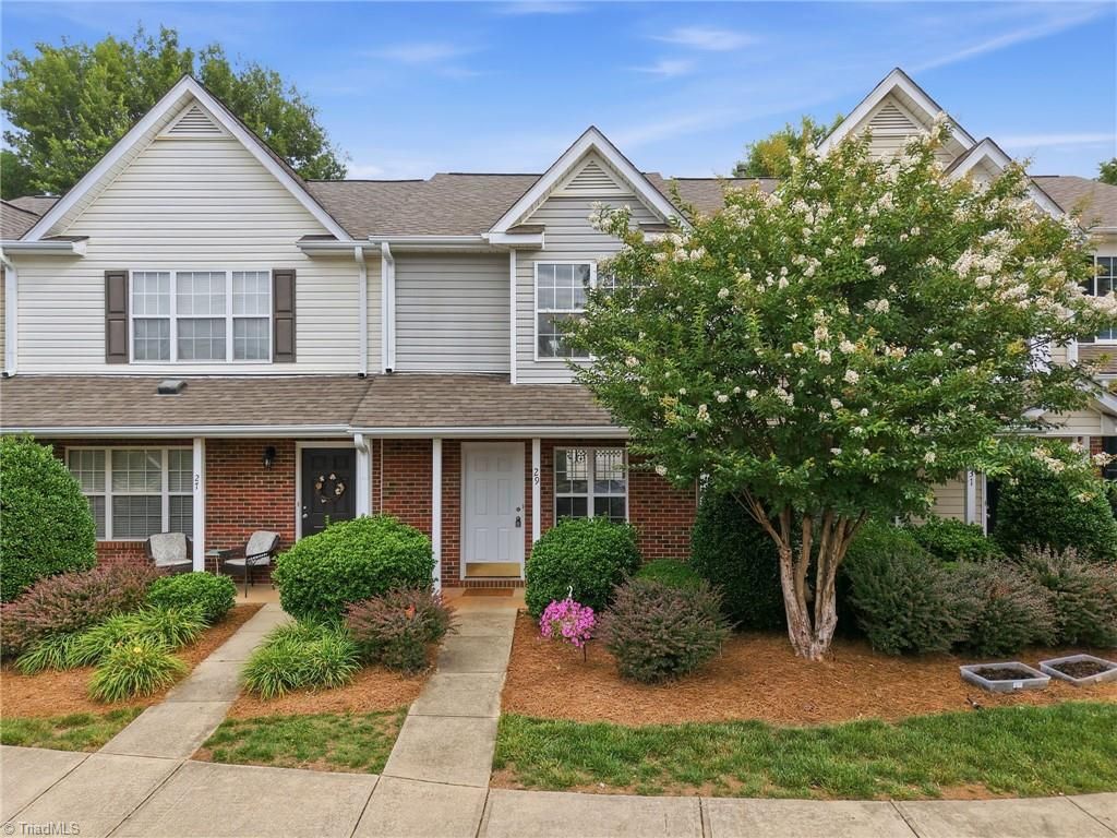 29 Tannenbaum Circle, Greensboro, NC 27410