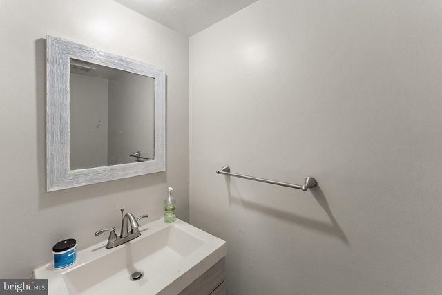 7925 PEBBLE BROOK CT, Springfield, VA 22153