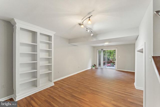 7925 PEBBLE BROOK CT, Springfield, VA 22153