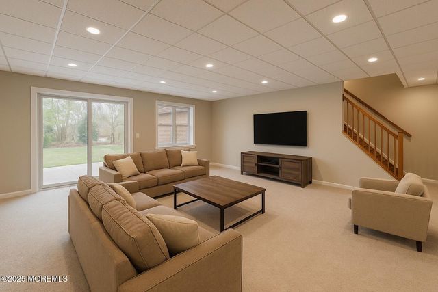 8 Inman Road, New Egypt, NJ 08533