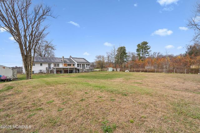 8 Inman Road, New Egypt, NJ 08533