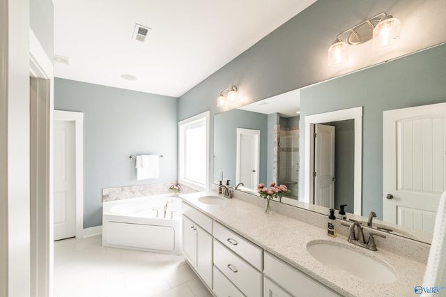 122 Starling Drive, Madison, AL 35756