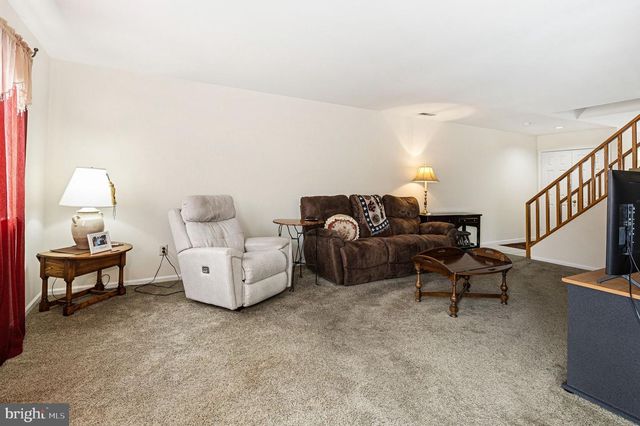 212 CLOVER HILL CT, Yardley, PA 19067