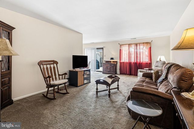 212 CLOVER HILL CT, Yardley, PA 19067