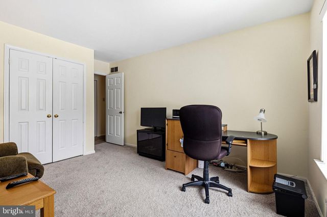 212 CLOVER HILL CT, Yardley, PA 19067