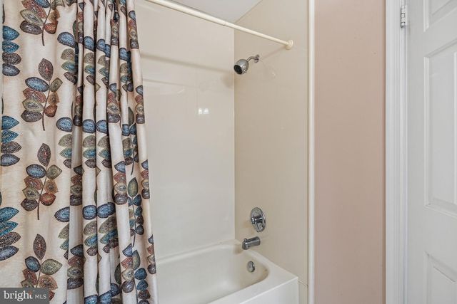 212 CLOVER HILL CT, Yardley, PA 19067