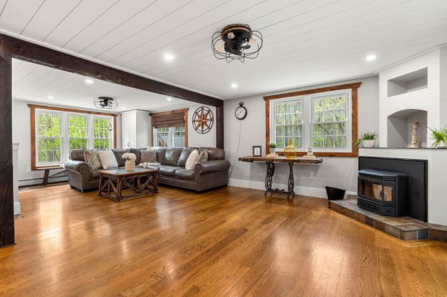 32 Morrison Road, Windham, NH 03087