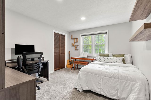 32 Morrison Road, Windham, NH 03087