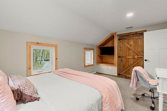 32 Morrison Road, Windham, NH 03087