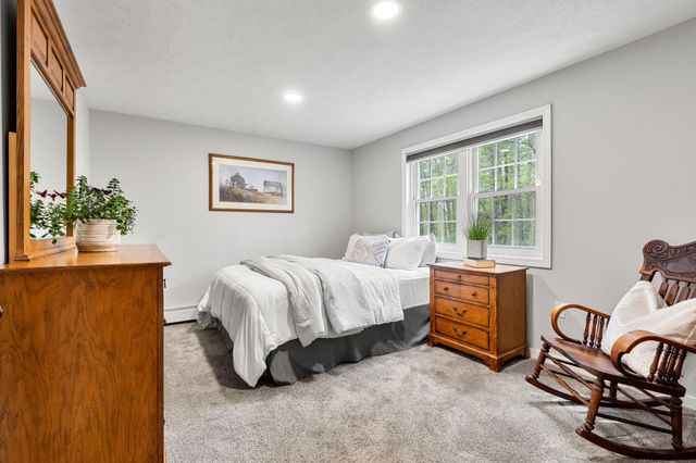 32 Morrison Road, Windham, NH 03087