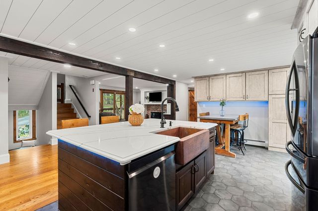 32 Morrison Road, Windham, NH 03087
