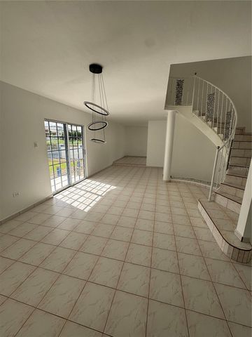 13 PARAISO, Rio Grande, PR 00745