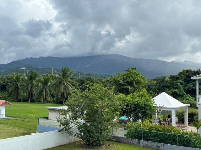 13 PARAISO, Rio Grande, PR 00745