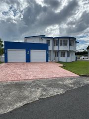 13 PARAISO, Rio Grande, PR 00745