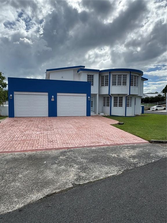 13 PARAISO, Rio Grande, PR 00745