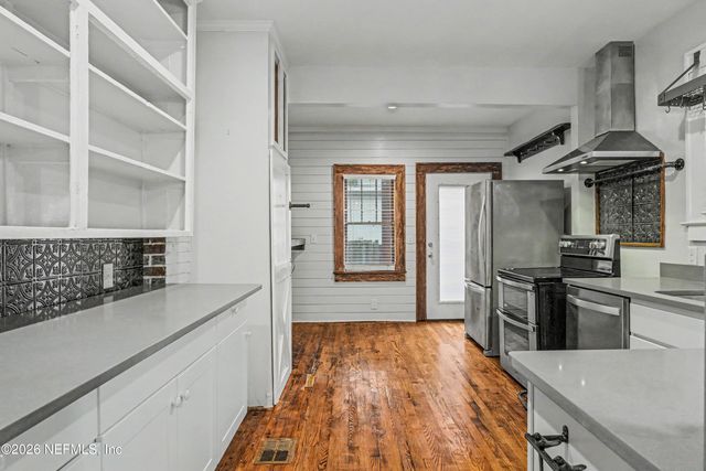 2856 COLLEGE Street, Jacksonville, FL 32205