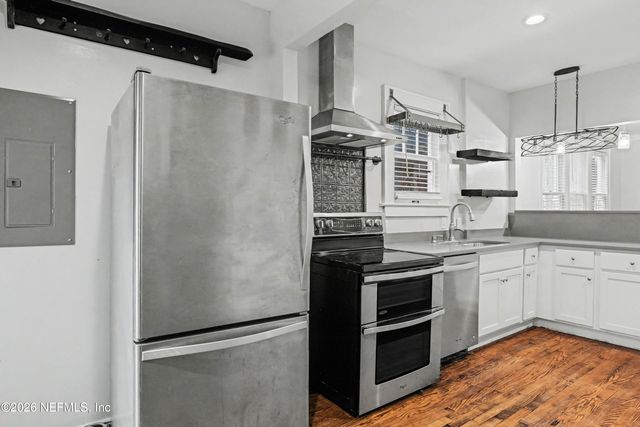 2856 COLLEGE Street, Jacksonville, FL 32205