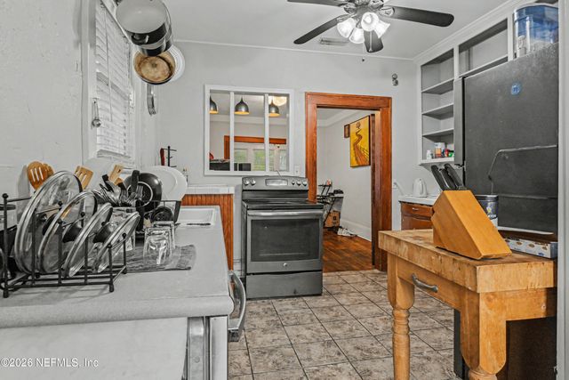 2856 COLLEGE Street, Jacksonville, FL 32205