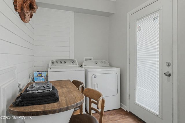 2856 COLLEGE Street, Jacksonville, FL 32205