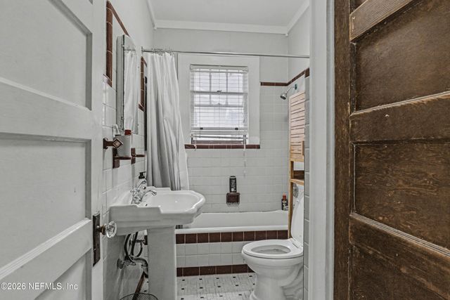 2856 COLLEGE Street, Jacksonville, FL 32205