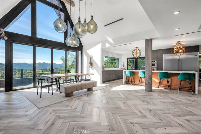 24301 Sylvan Glen, Calabasas, CA 91302