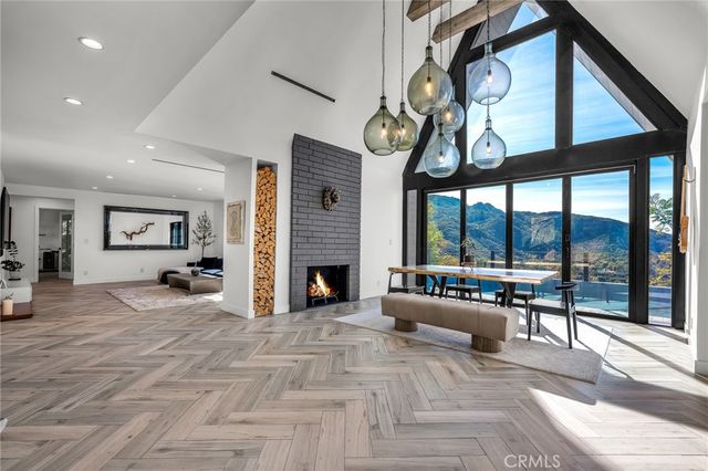 24301 Sylvan Glen, Calabasas, CA 91302