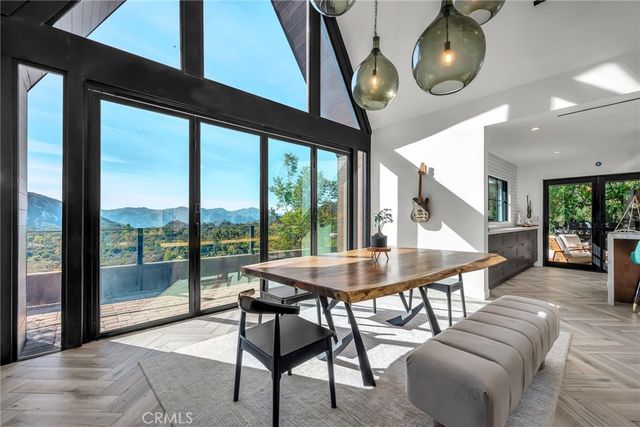 24301 Sylvan Glen, Calabasas, CA 91302