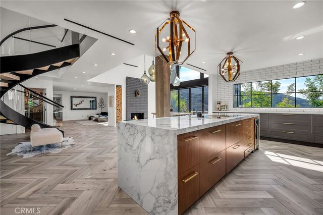24301 Sylvan Glen, Calabasas, CA 91302