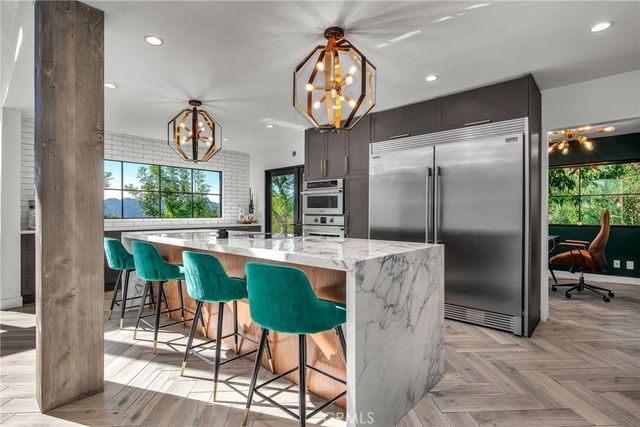 24301 Sylvan Glen, Calabasas, CA 91302