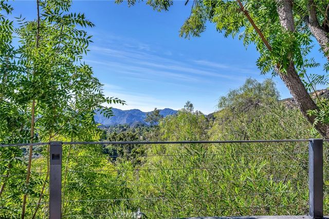 24301 Sylvan Glen, Calabasas, CA 91302