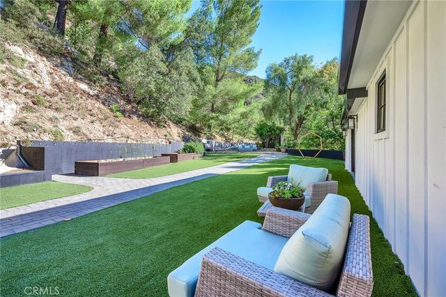 24301 Sylvan Glen, Calabasas, CA 91302