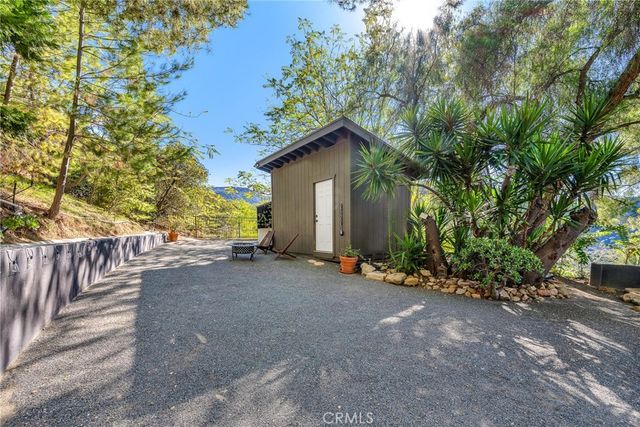 24301 Sylvan Glen, Calabasas, CA 91302