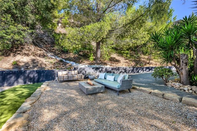 24301 Sylvan Glen, Calabasas, CA 91302