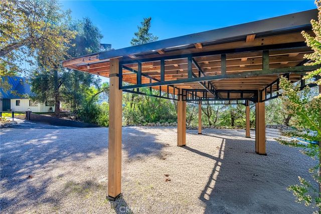 24301 Sylvan Glen, Calabasas, CA 91302