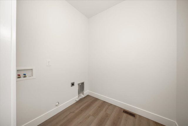 4219 W Tolliver Ct, Spokane, WA 99208